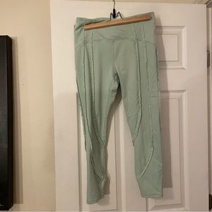 Sz L Fabletics Leggings